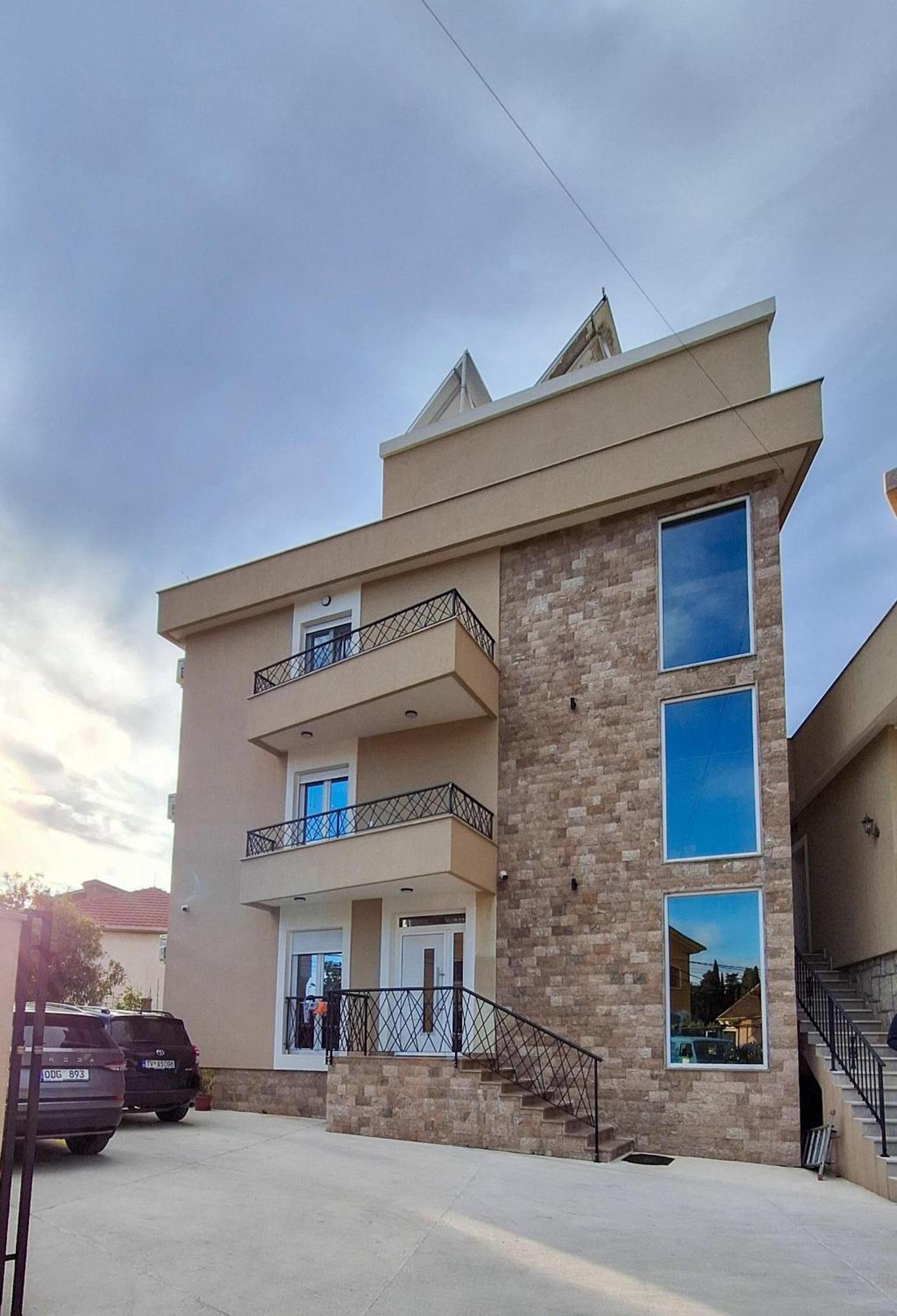 M&N Residence Tivat Buitenkant foto